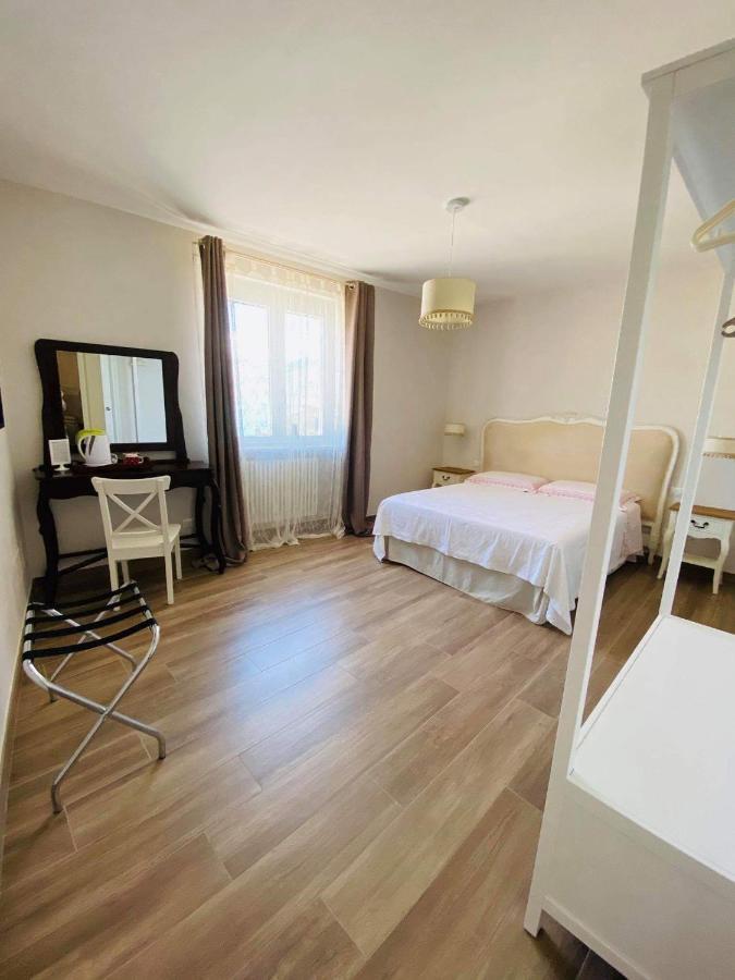 Santa Lucia B&B Gaète Extérieur photo