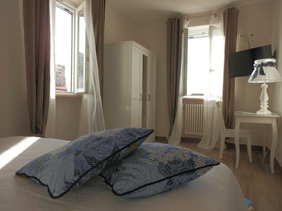 Santa Lucia B&B Gaète Extérieur photo